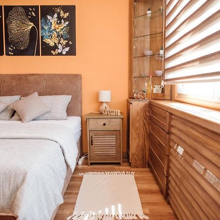 Ferienwohnung Lara Apartman Subotica Exterior foto